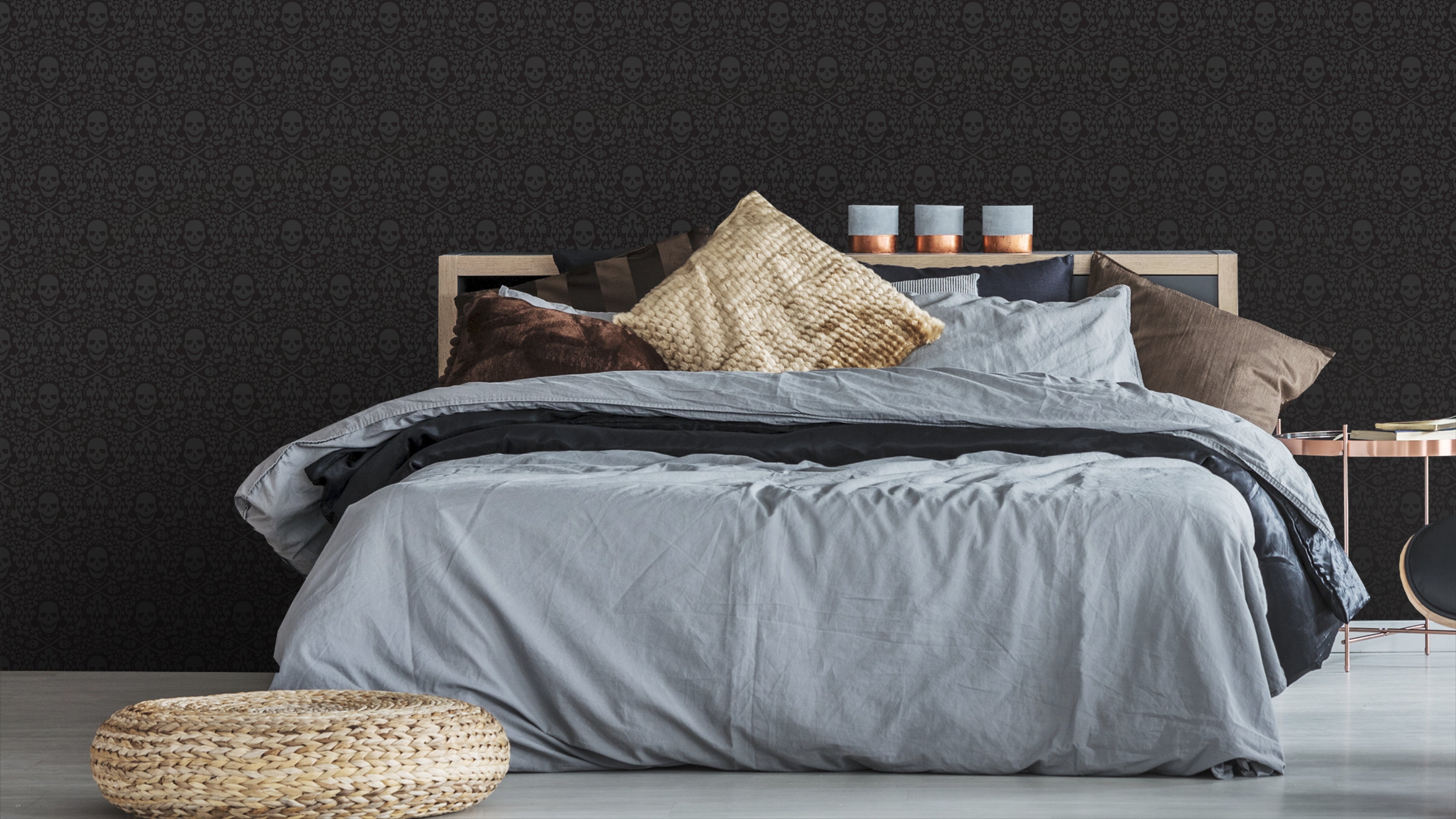 Happy Skulls - Svart - Tapet med lekfulla dödskallar för tuffa rum