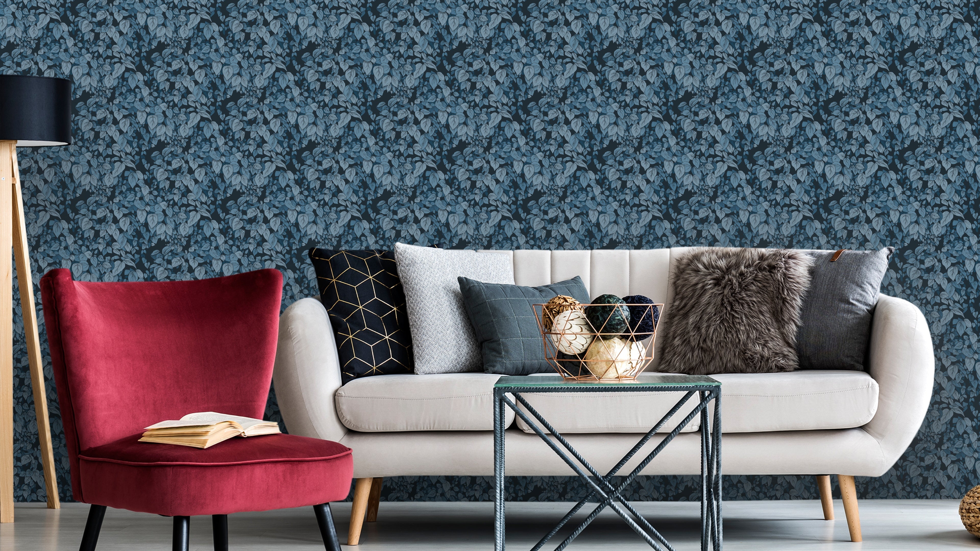 Schersmin - Blå - Klassisk tapet med djup färg och lantlig charm