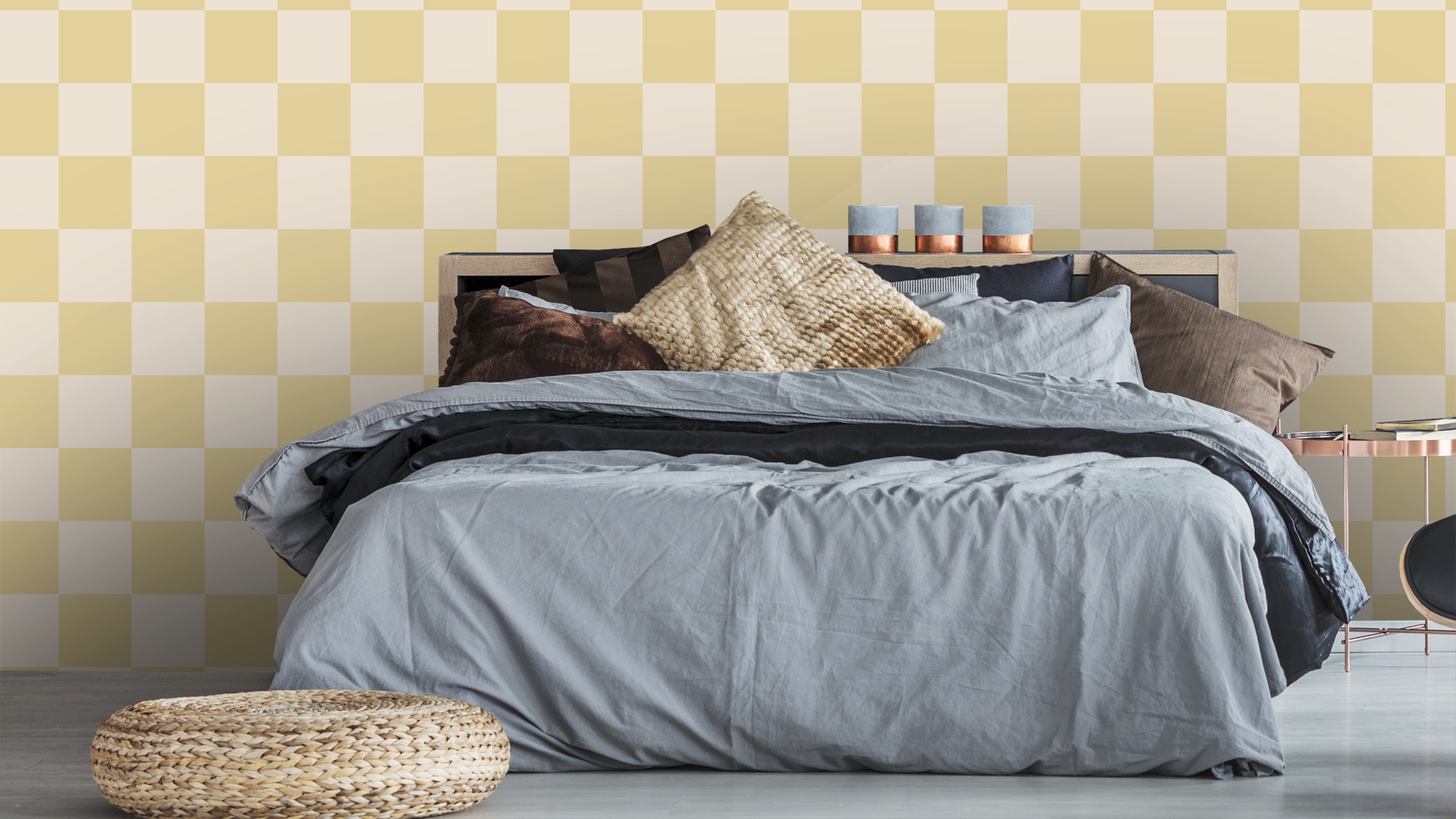 Reval Wallpaper Checkers - Wheat - Tapet med rutigt mönster i gult och beige – högkvalitativ tapet för en personlig och ha...