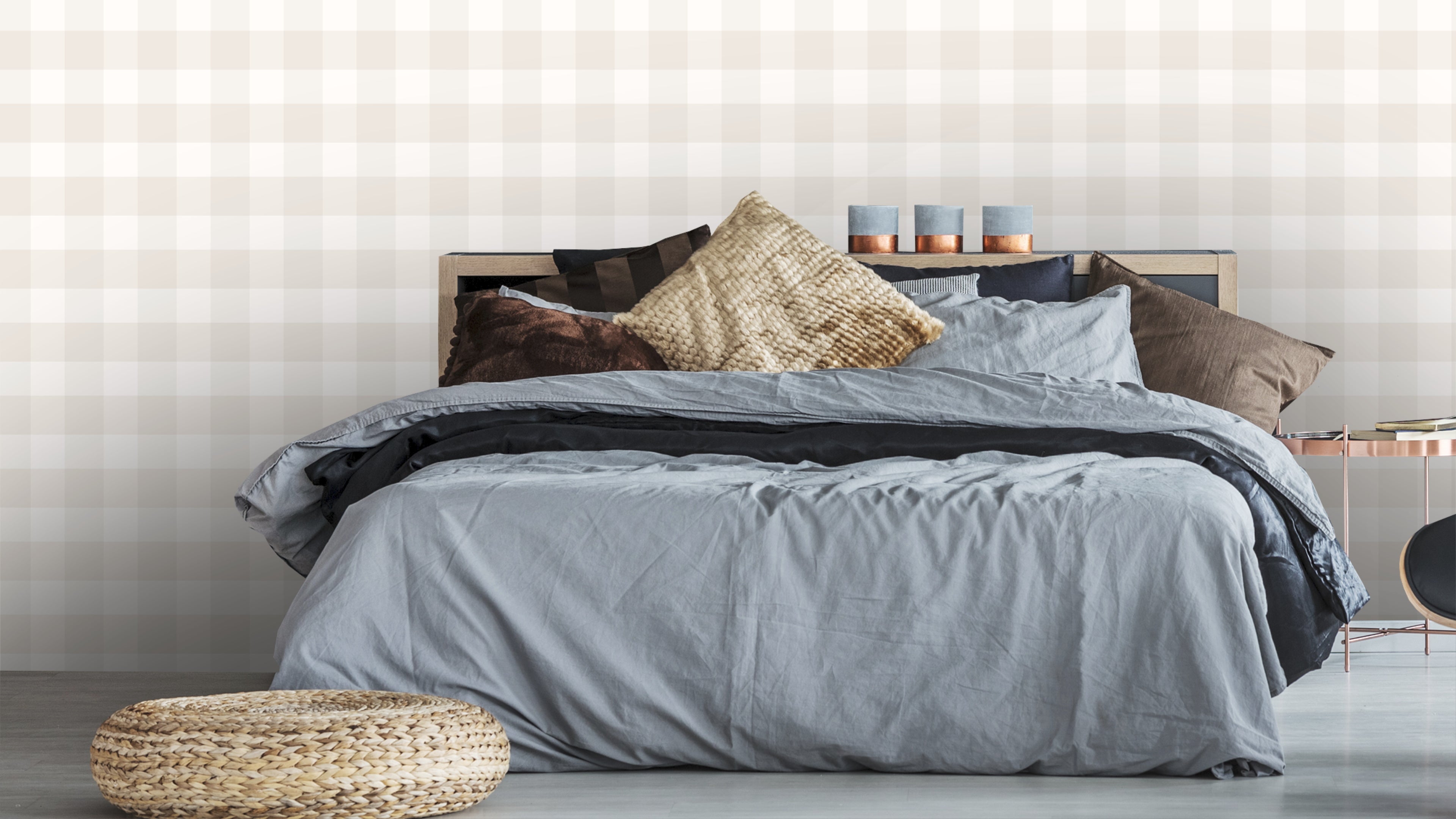Reval Wallpaper Gingham - Beige - Klassisk tapet med rutmönster i beige – högkvalitativ tapet för en personlig och harmoni...