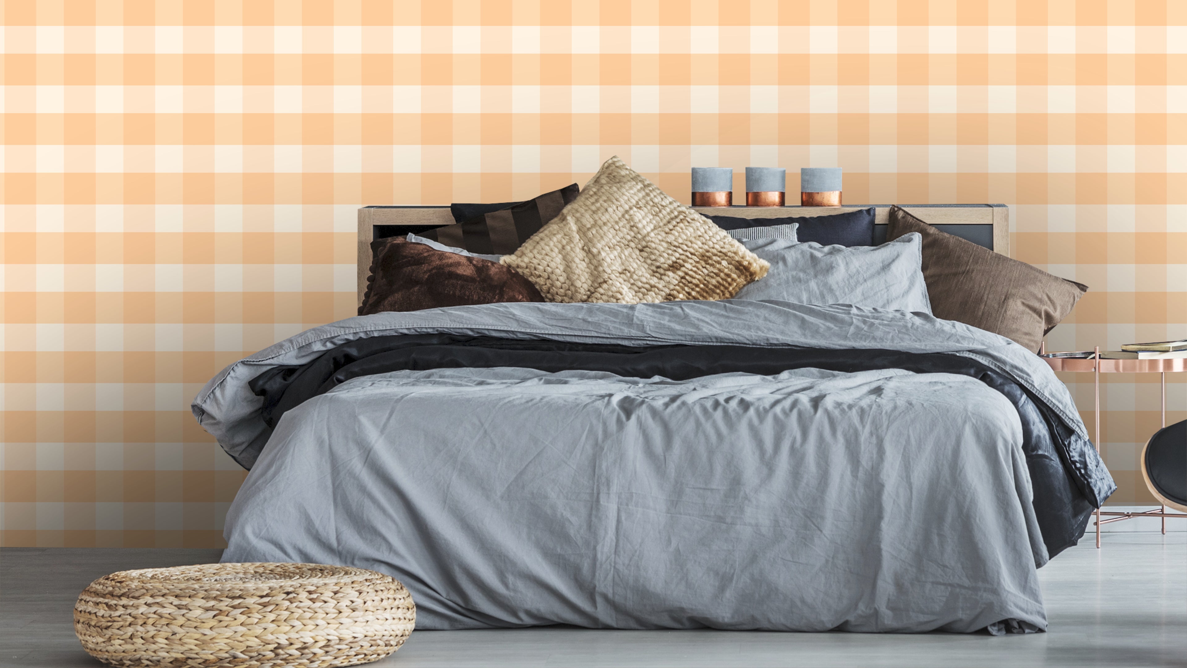 Reval Wallpaper Gingham - Kumquat - Klassisk tapet med rutmönster i orange och gult – högkvalitativ tapet för en personlig...