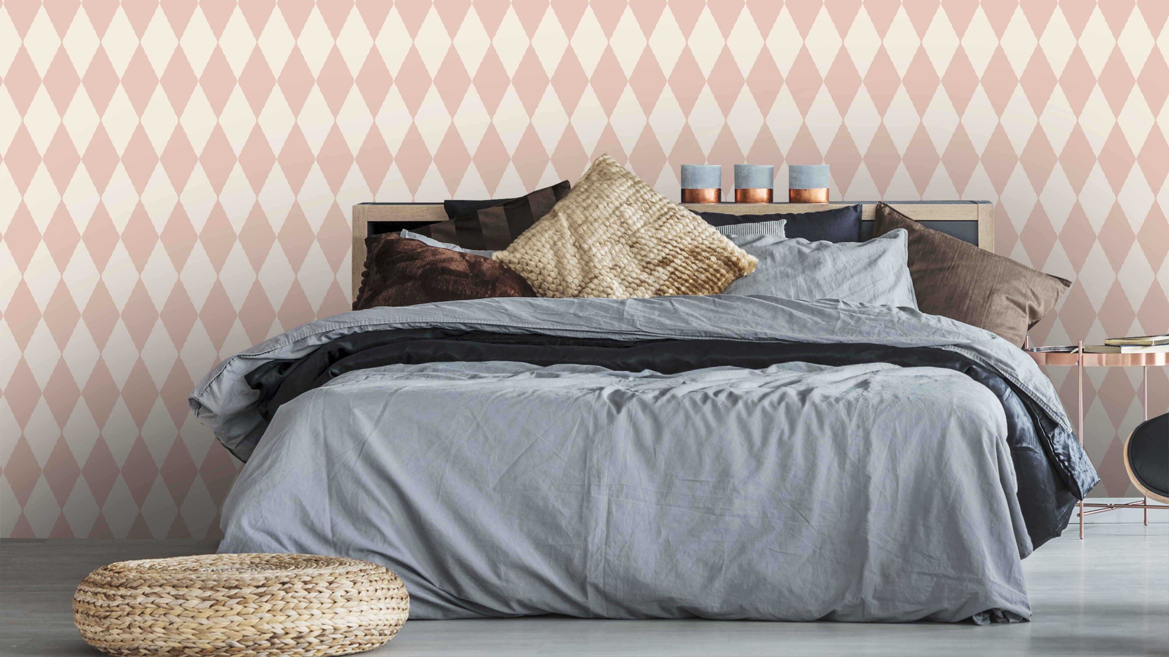 Wavy Diamond - Dusty Pink – Geometrisk tapet med retrokänsla