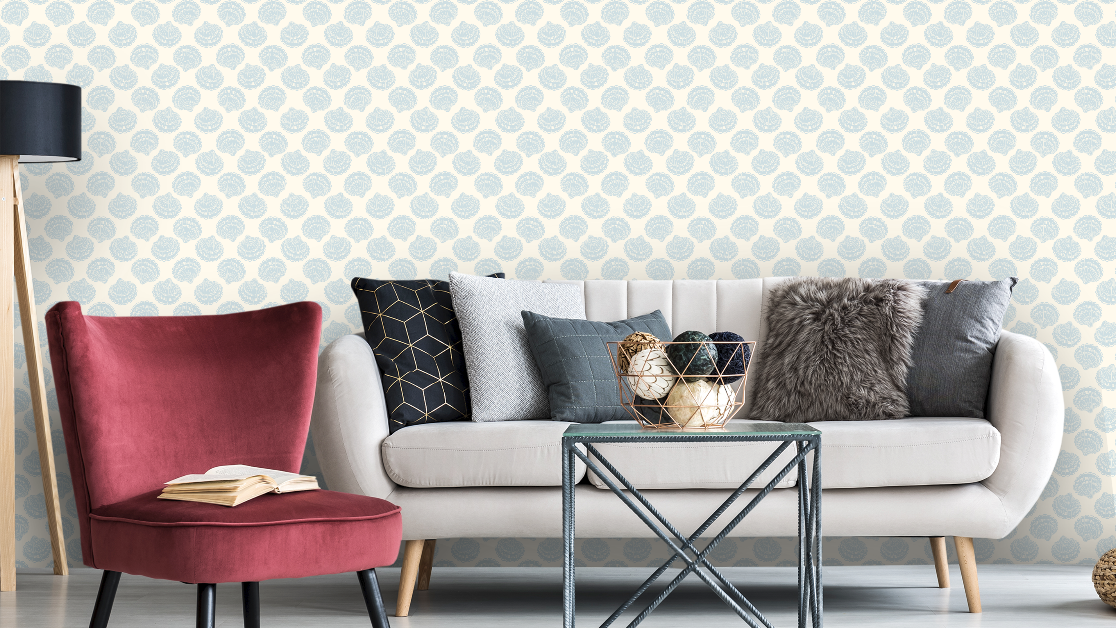 Reval Wallpaper Vongole - Light Blue - Elegant tapet med musselskal i pastellblått – högkvalitativ tapet för en personlig ...