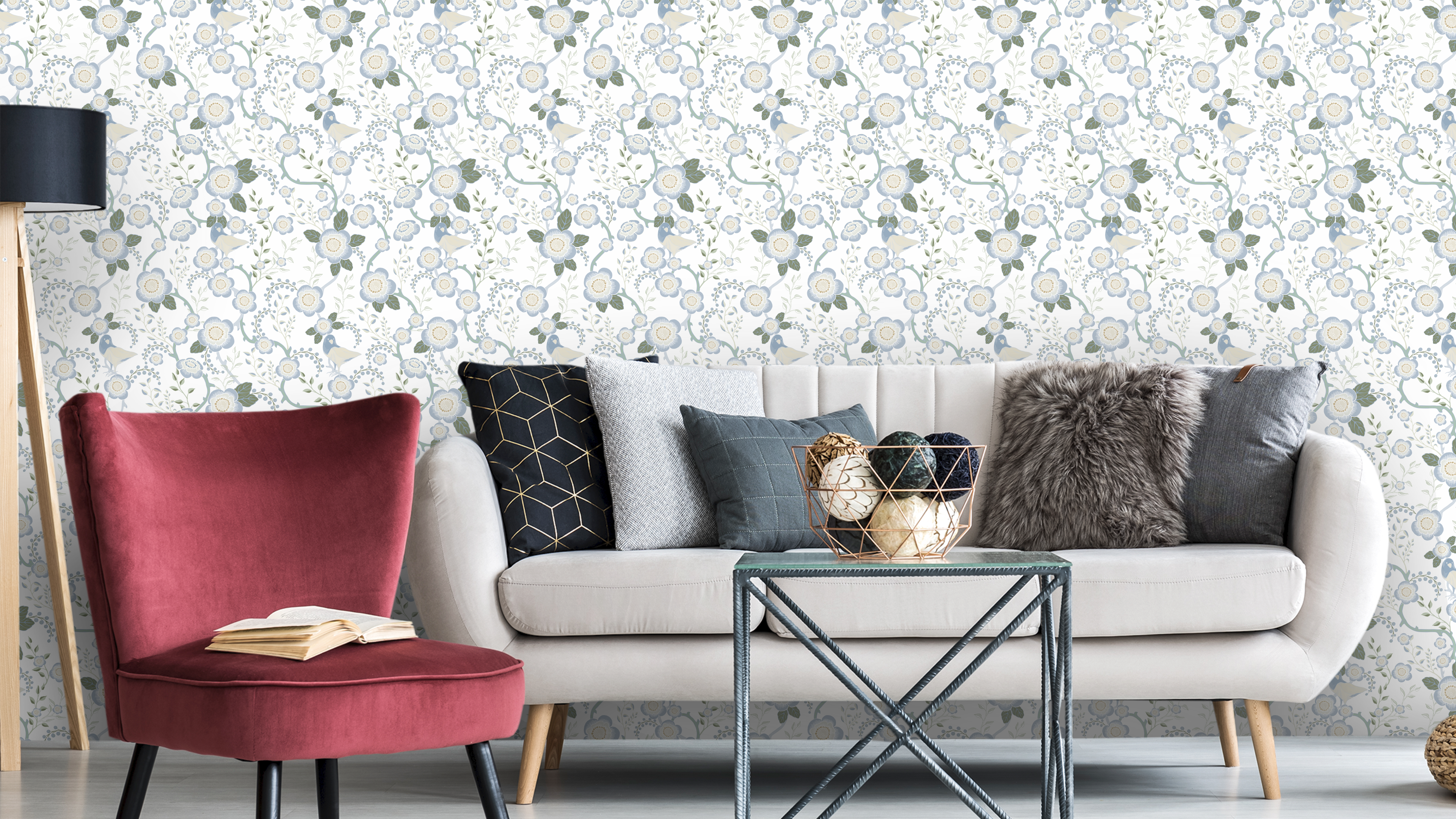 Reval Wallpaper Epiphany - Creme grön - Romantisk tapet med fåglar och blommor – högkvalitativ tapet för en personlig och ...