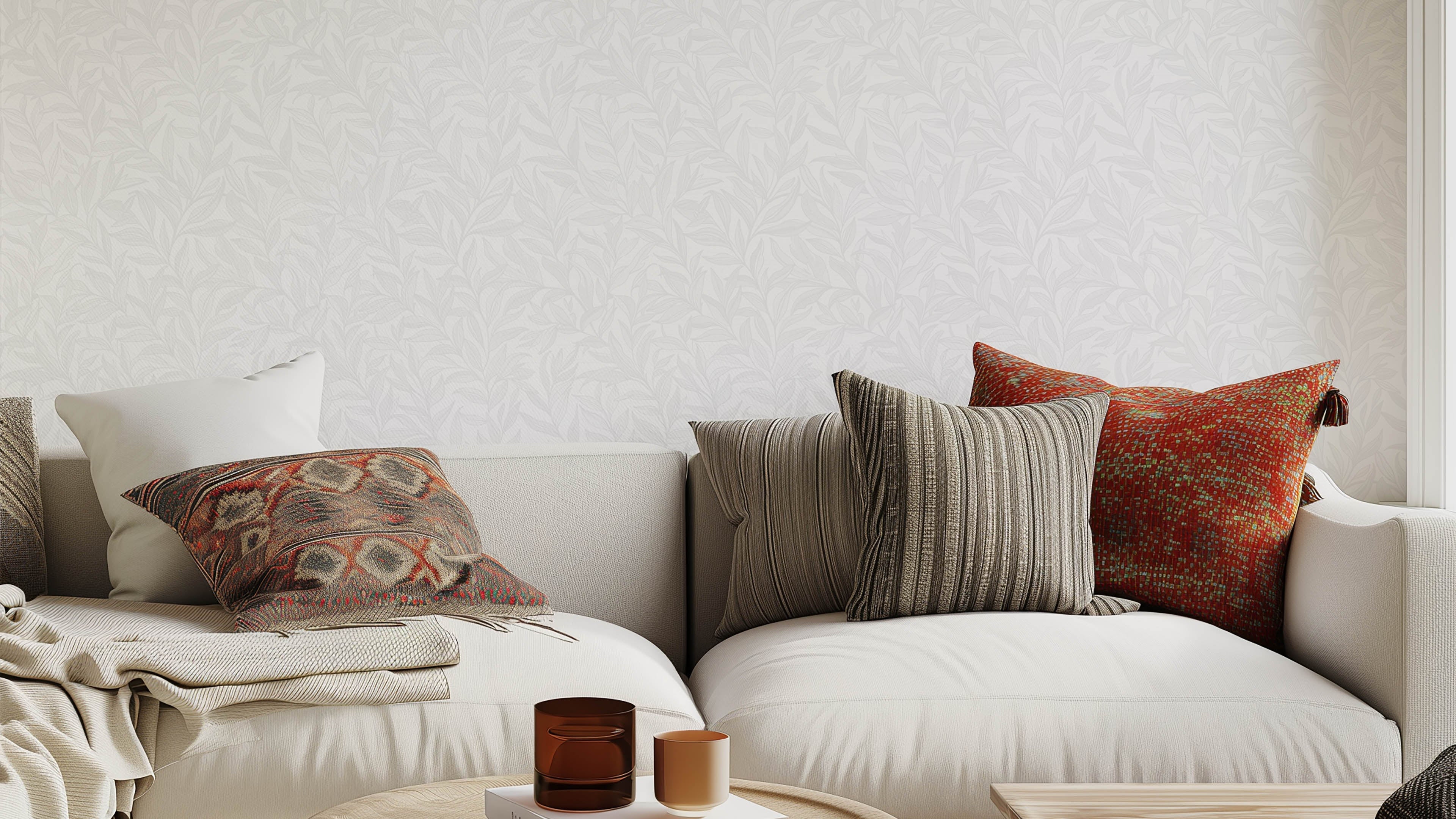 Reval Wallpaper Boughs - Vit - Elegant tapet med handritade blad i vitt och grått – högkvalitativ tapet för en personlig o...