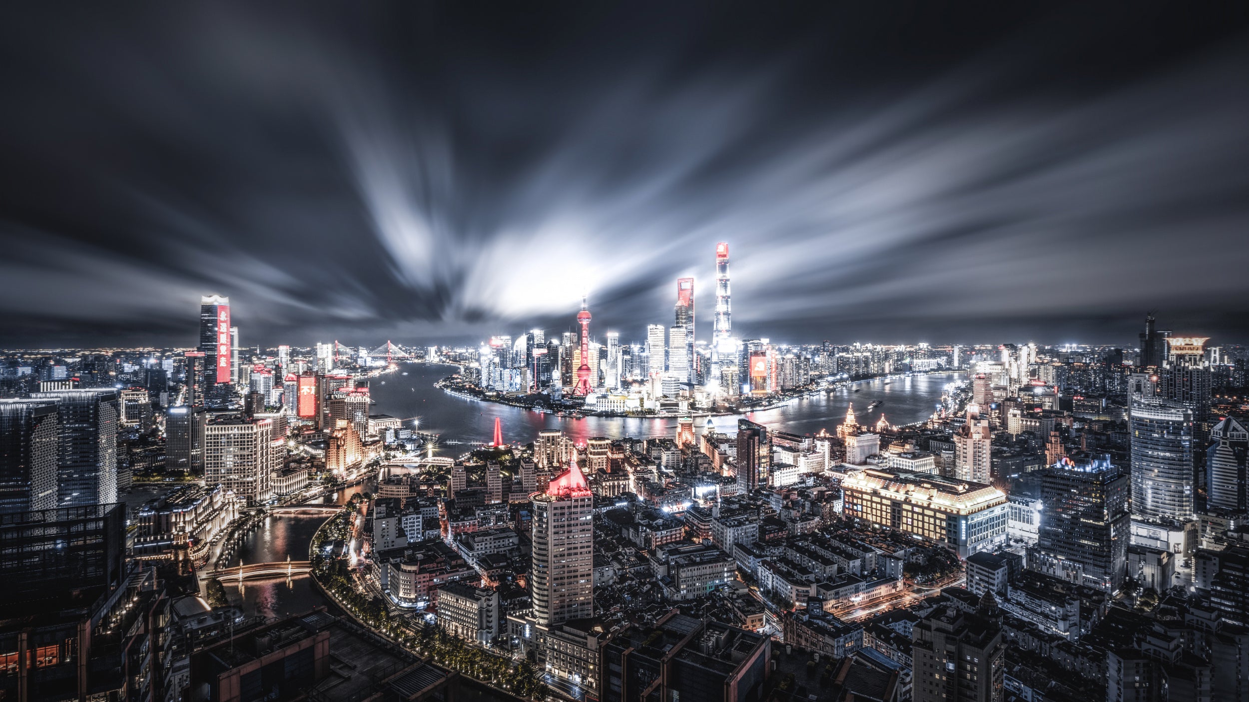 Strong Wind in Shanghai