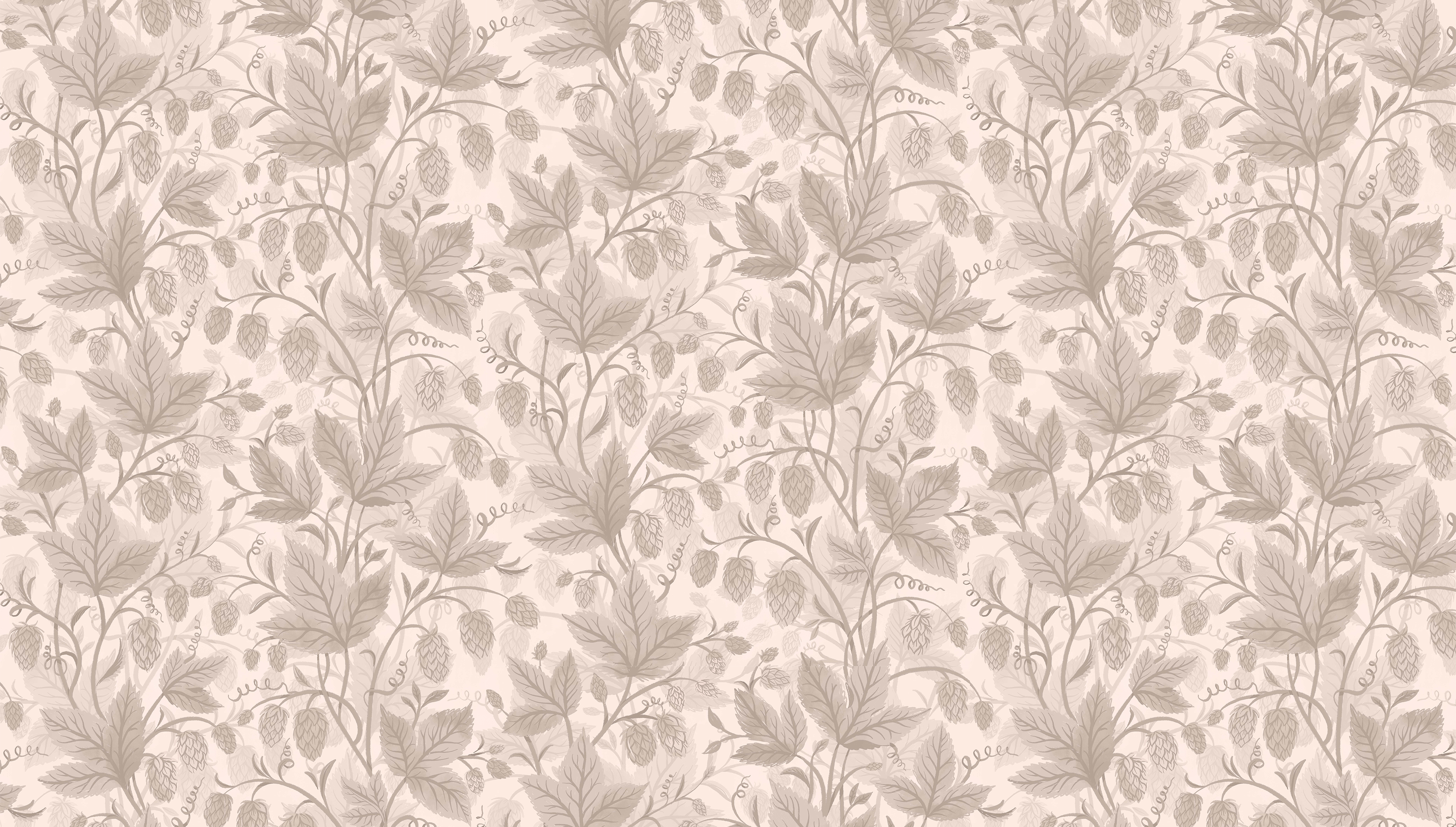 Trailing Hops - Light Blush – Romantisk botanisk tapet med humlerankor