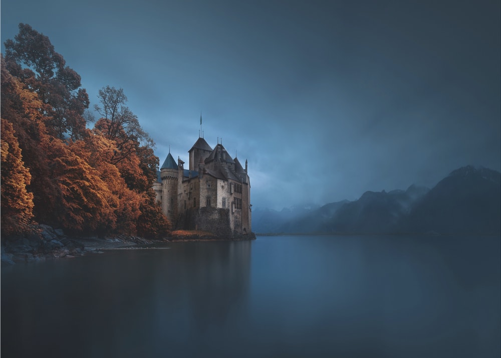 Moody Castle Lake View