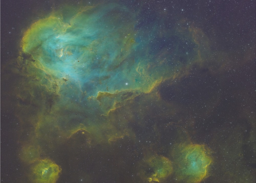 Vast Cosmic Nebula