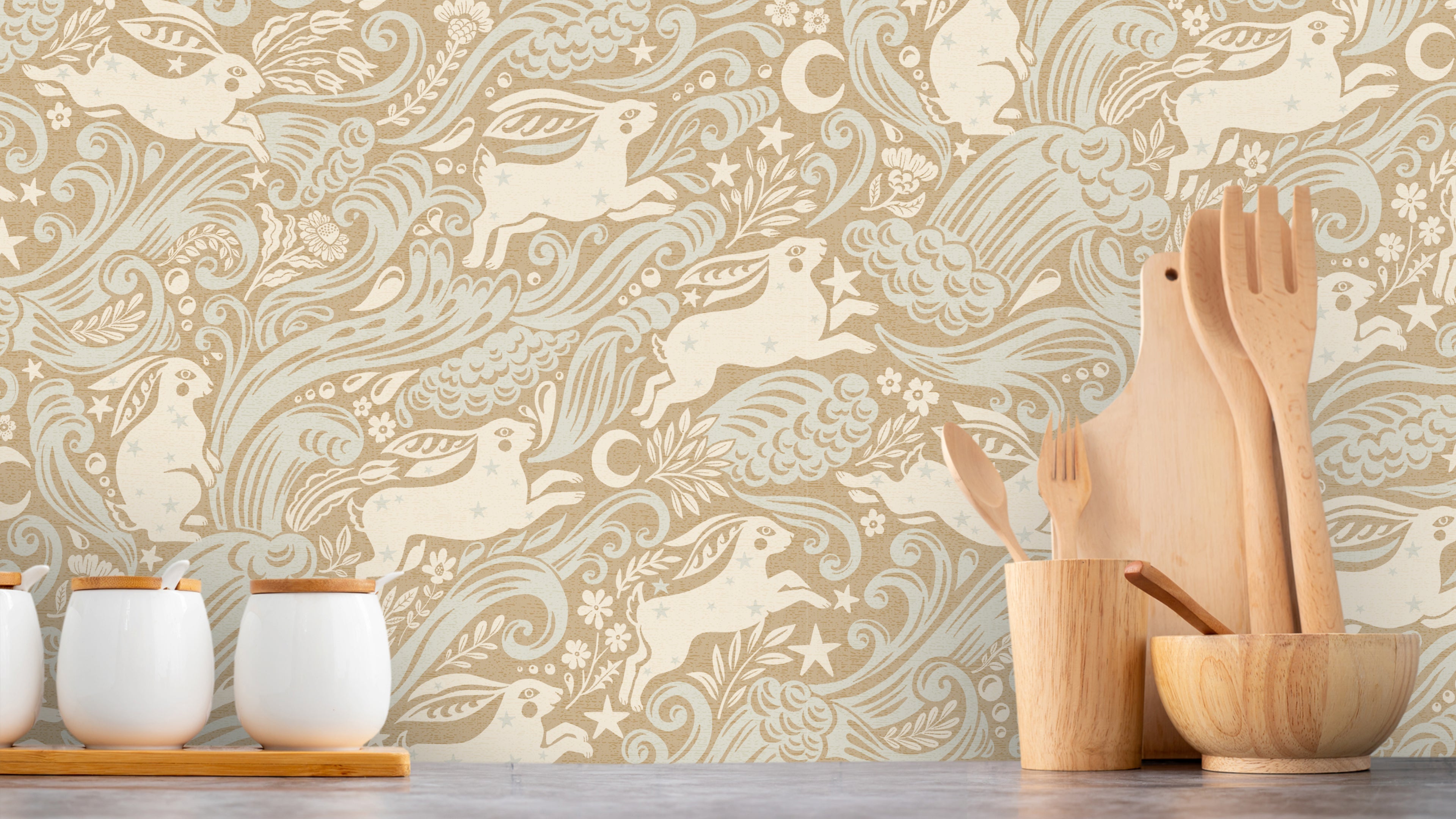 Reval Wallpaper Celestial Sea Rabbit - half drop - Sandman - Tapet med kaniner och tulpaner i varma toner – högkvalitativ ...