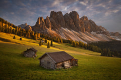 Wall mural Alpine evening – fototapet med unikt motiv som skapar en inspirerande fondvägg