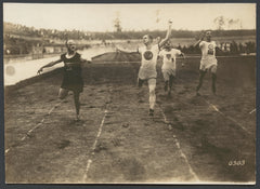Wall mural Athletics – fototapet med unikt motiv som skapar en inspirerande fondvägg