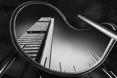 Wall mural Foster Tower – fototapet med unikt motiv som skapar en inspirerande fondvägg