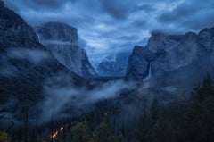 Wall mural Blue Hour Yosemite – fototapet med unikt motiv som skapar en inspirerande fondvägg