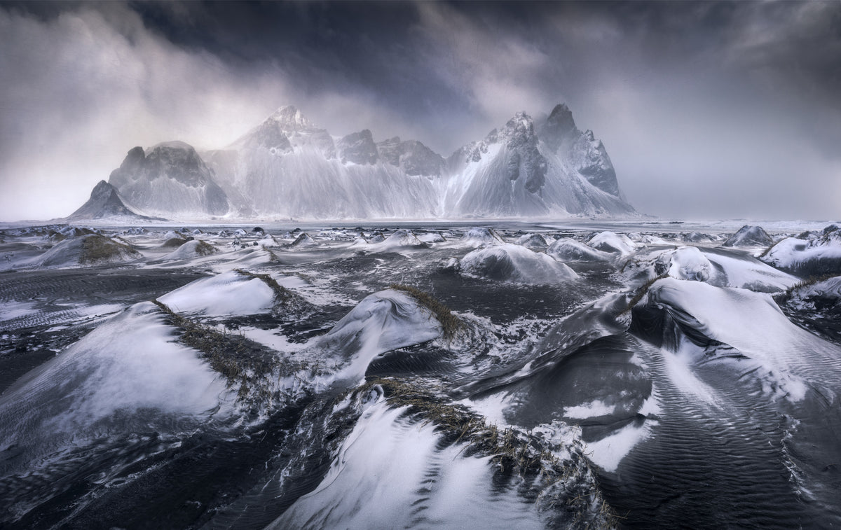 Stokknes under snøstorm