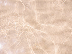 Wall mural Ostuni Beach 1 – fototapet med unikt motiv som skapar en inspirerande fondvägg