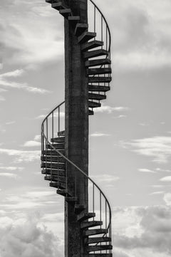 Wall mural Stairs up – fototapet med unikt motiv som skapar en inspirerande fondvägg