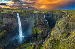 Wall mural Haifoss and Granni – fototapet med unikt motiv som skapar en inspirerande fondvägg