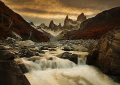 Wall mural Dusk Patagonia – fototapet med unikt motiv som skapar en inspirerande fondvägg