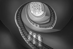 Wall mural Sinuous path – fototapet med unikt motiv som skapar en inspirerande fondvägg