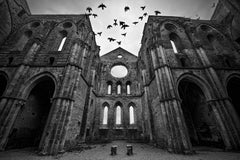 Wall mural San Galgano – fototapet med unikt motiv som skapar en inspirerande fondvägg