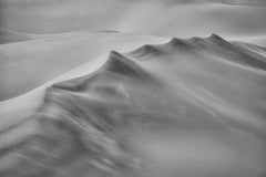 Wall mural Blowing Sand – fototapet med unikt motiv som skapar en inspirerande fondvägg