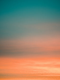 Wall mural Colourful Sunrise 2 – fototapet med unikt motiv som skapar en inspirerande fondvägg