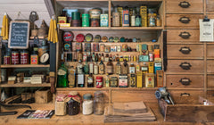 Wall mural Traditional shop – fototapet med unikt motiv som skapar en inspirerande fondvägg