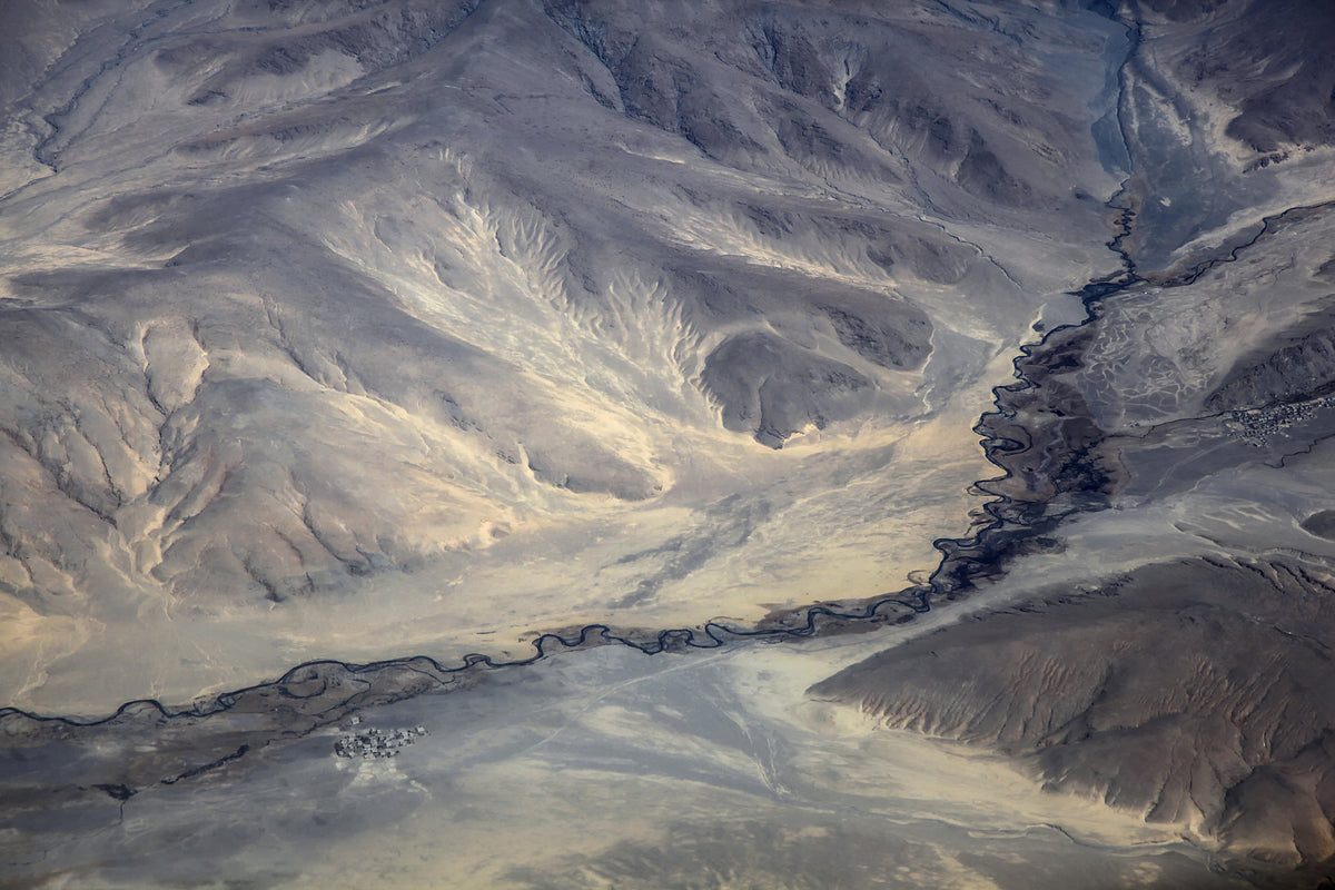 Luftfoto av elven på Tibetplatået