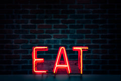 Wall mural Eat in Neon – fototapet med unikt motiv som skapar en inspirerande fondvägg