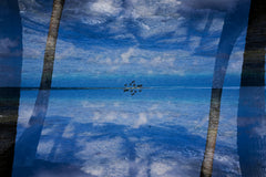 Wall mural UNDERWATER ISLAND – fototapet med unikt motiv som skapar en inspirerande fondvägg