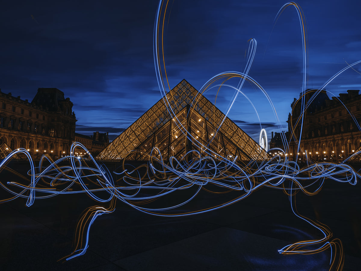 Light painting at the Louvre Museum