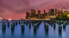 Wall mural One can’t paint New York as it is! – fototapet med unikt motiv som skapar en inspirerande fondvägg