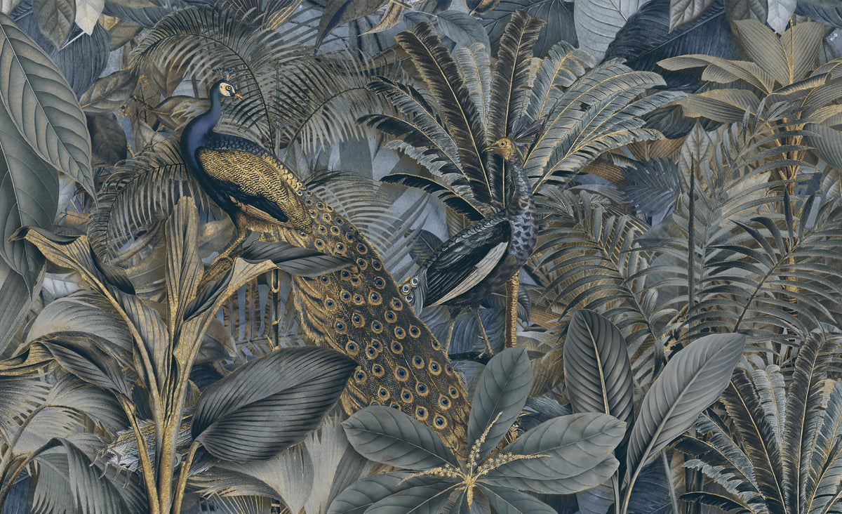 Jungle Birds Garden No3 – Eksotisk fototapet med tropisk påfugl og frodig vegetasjon