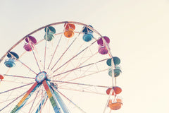 Wall mural Ferris Wheel – fototapet med unikt motiv som skapar en inspirerande fondvägg