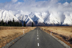 Wall mural Lake Ohau Road – fototapet med unikt motiv som skapar en inspirerande fondvägg