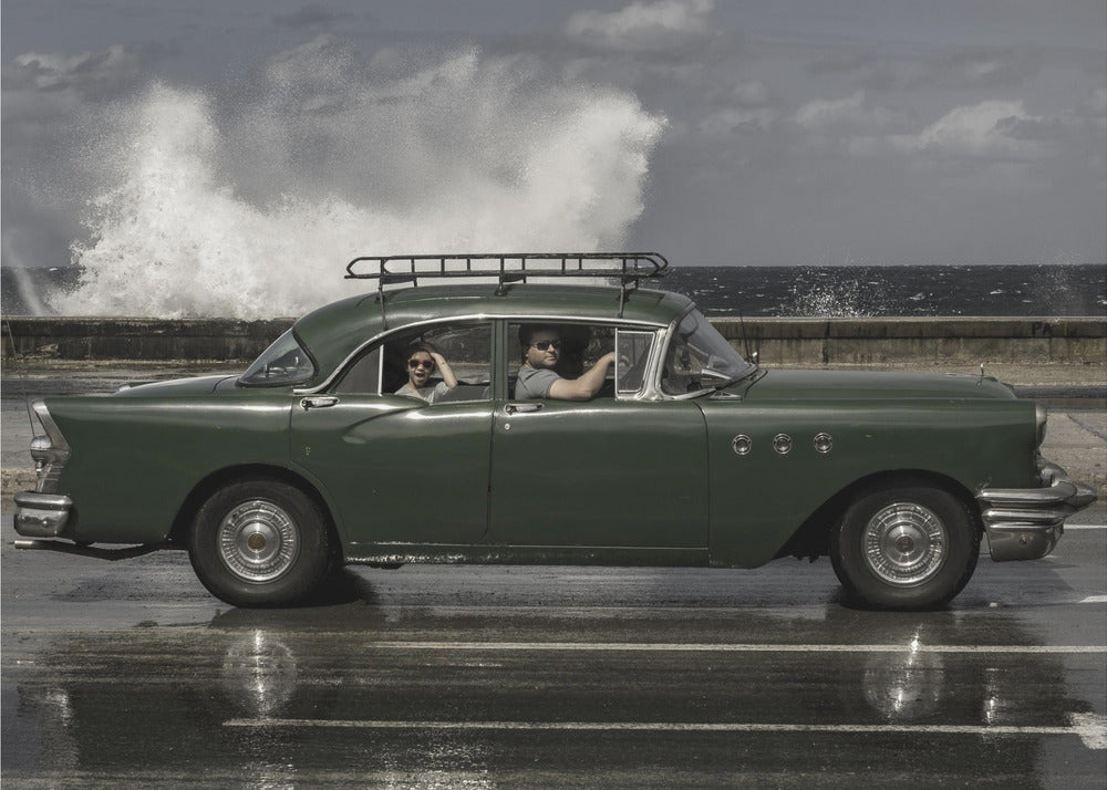 Waving Malecon