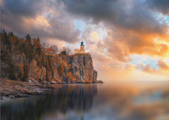 Landskap A Cloudy Day at Split Rock Lighthouse – kvalitetsprodukt för ett vackrare och mer hållbart hem