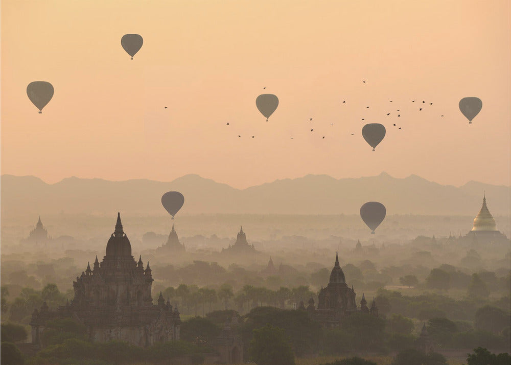 Bagan, balloons flying over ancient temples